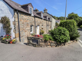 Middle Cottage, Newport, Pembs